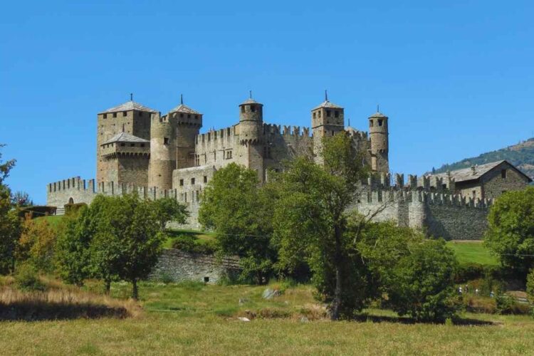 Castello di Fénis, un’esperienza immersiva nel cuore della storia