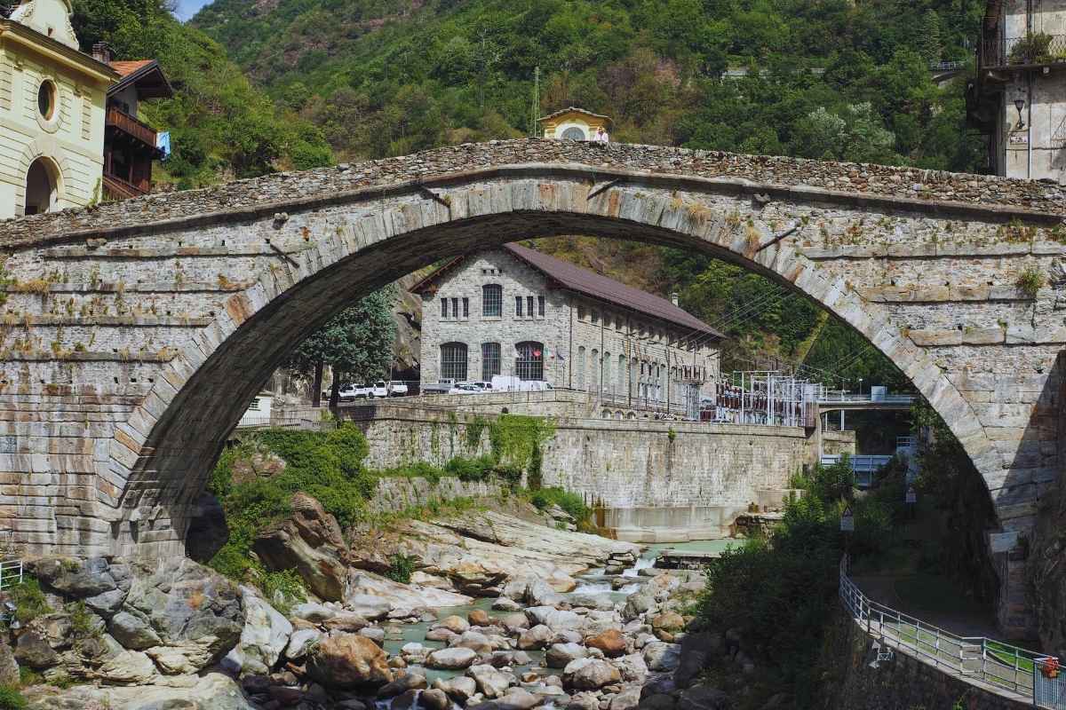 Pont-Saint-Martin e provincia